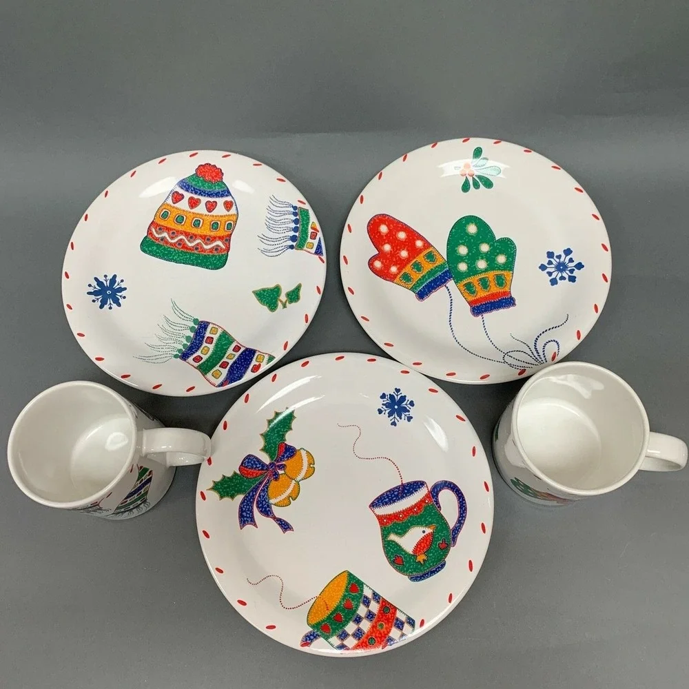 Crate & Barrel‎ Christmas Salad Plates Mugs Designed By Julia Bullmore VGUC